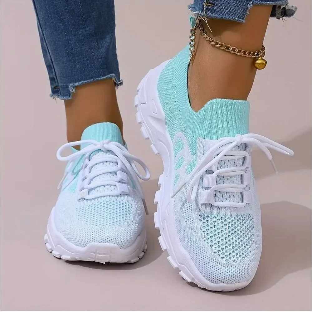 NWT Gorgeous 8.5 Cyan Blue /White 2” Platform Mesh Breathable Cushioned Sneakers